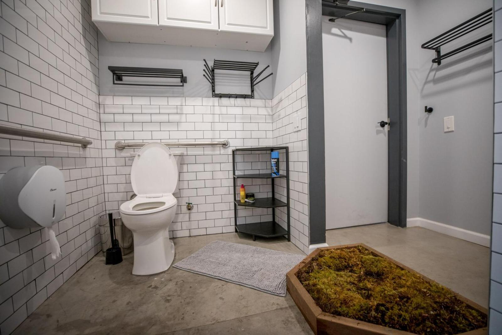 Hostal Podshare Marina *